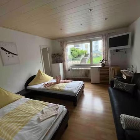 Zimmer In Koeln Exteriér fotografie