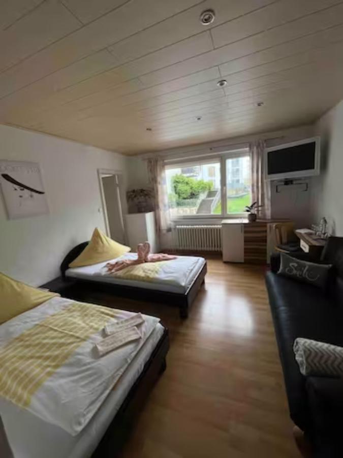 Zimmer In Koeln Exteriér fotografie