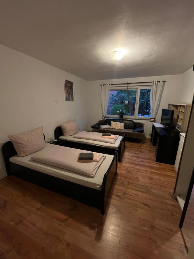 Zimmer In Koeln Exteriér fotografie